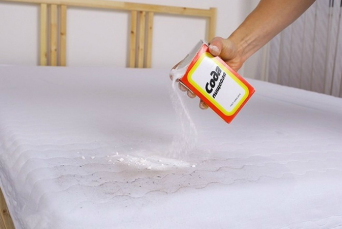 Как почистить матрас в домашних условиях